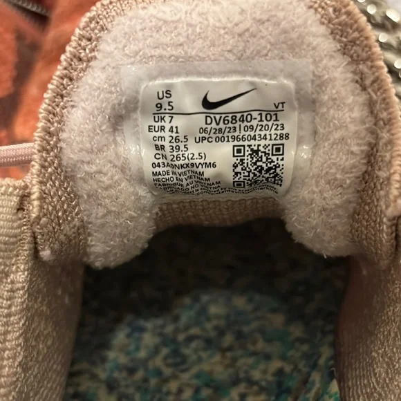 🔵”NWT” NIKE Vapormax Flyknit Pink Sneakers - Picture 15 of 16